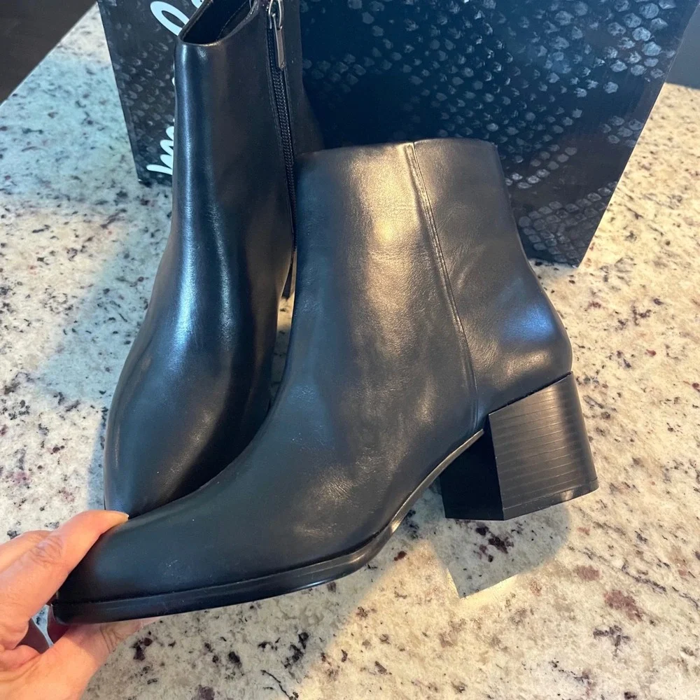 Sam Edelman Joey Ankle Boots Women 9 Black Leather Minimalist Block Heel Bootie‎